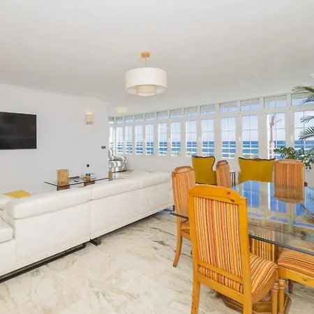 Apartment Cubo's Seaview Port & Free Parking Malaga