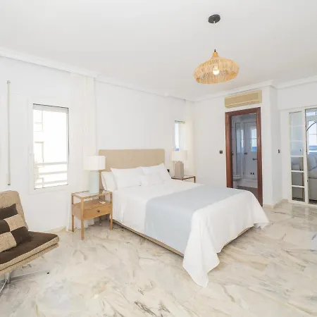 Apartment Cubo's Seaview Port & Free Parking Malaga