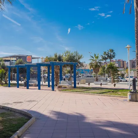 Cubo's Seaview Port & Free Parking Apartment