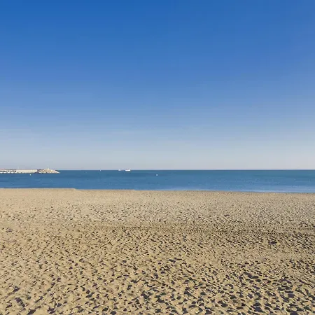 Cubo's Seaview Port & Free Parking Apartment *